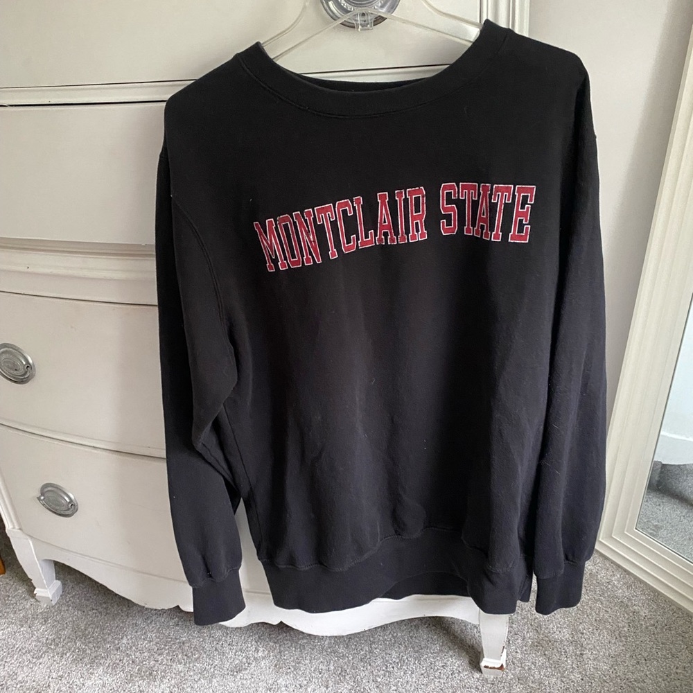 sweatshirt